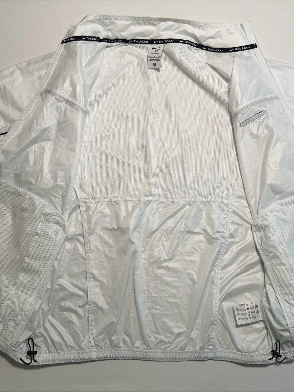 Nike Storm-Fit Track Club Jacket Men M Woven Windbreaker Retro Logo Full Zip